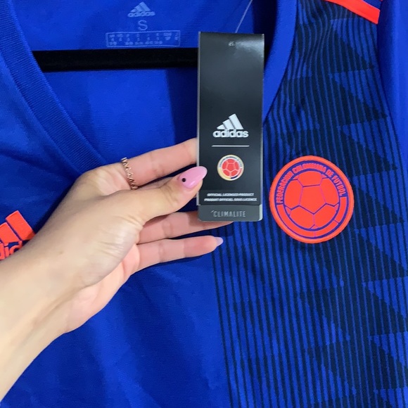 COPY - 🇨🇴 Colombia world cup jersey - Picture 3 of 3